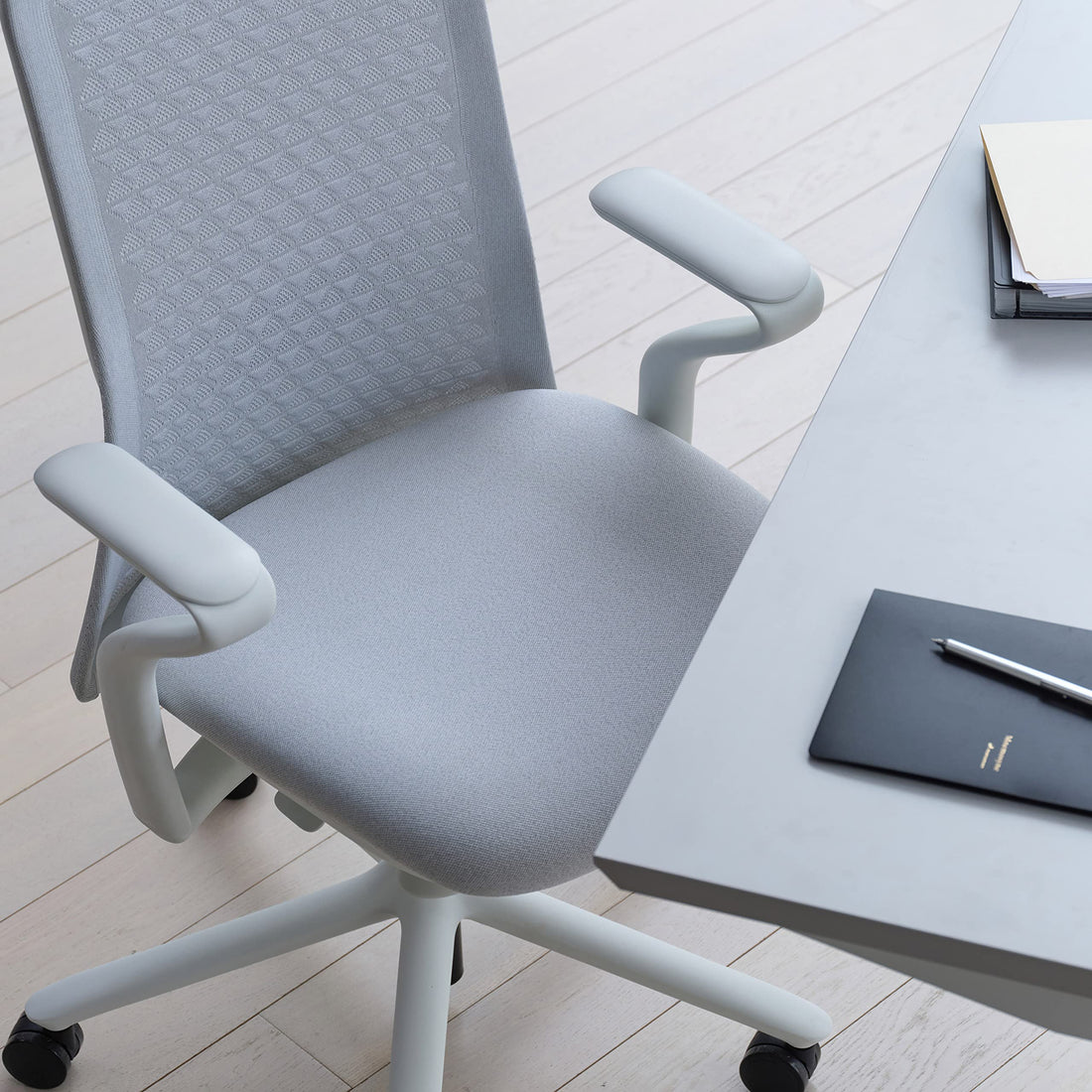 Branch Verve Executive Office Chair, Coral